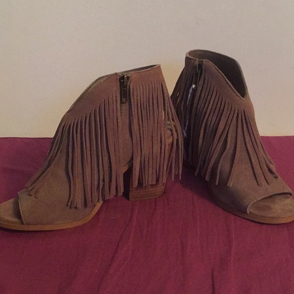 Steve Madden Booties - Picture 3 of 8